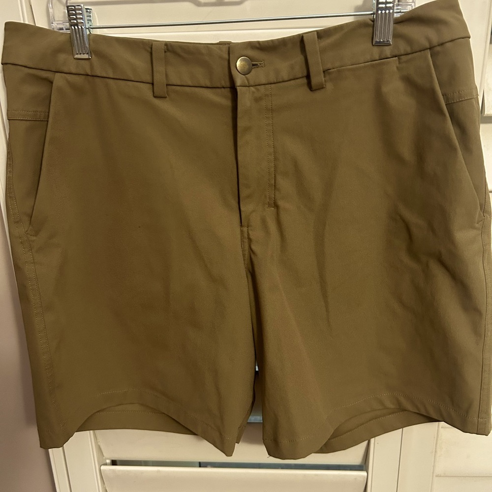 Lululemon Men’s Golf Shorts